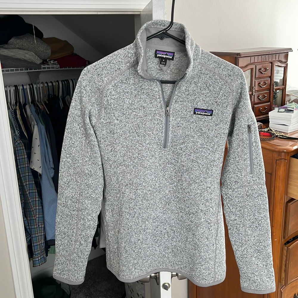 Perfect condition grey Patagonia quarter zip